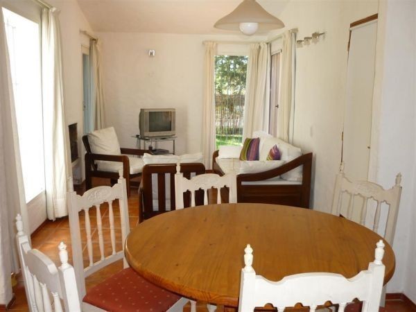 Encantadora casa en alquiler  bien ubicada en La Barra.