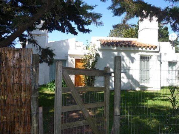 Encantadora casa en alquiler  bien ubicada en La Barra.