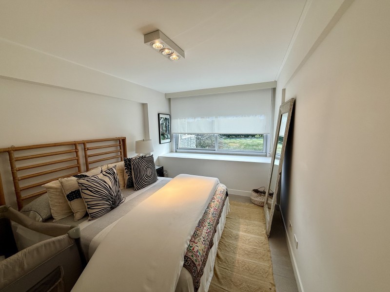 Amplio departamento en alquiler y venta frente a Montoya