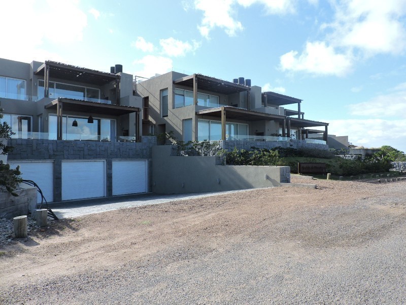 Departamento moderno en venta y alquiler en La Barra Montoya