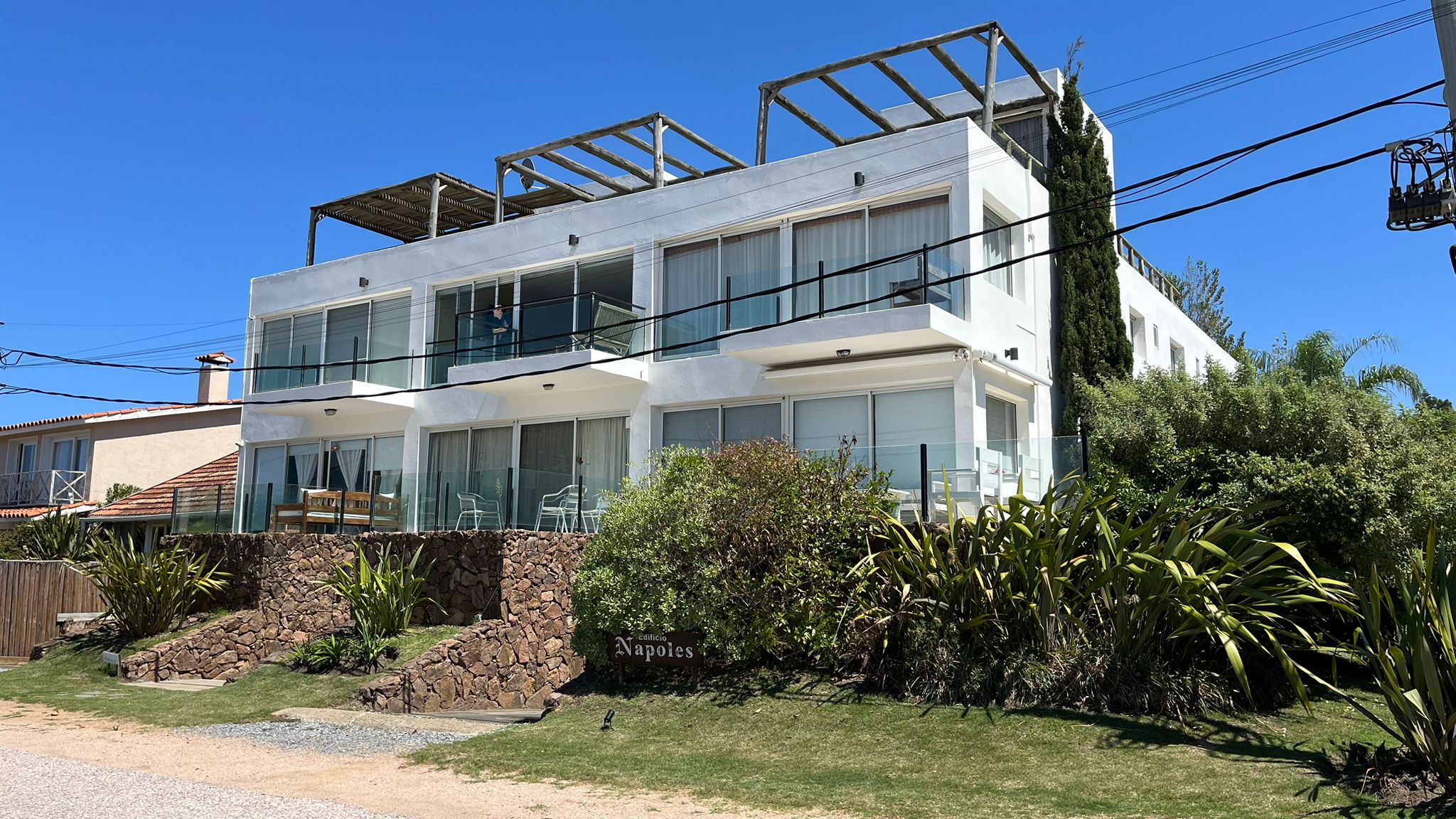 Departamento en venta en Manantiales con vistas al mar