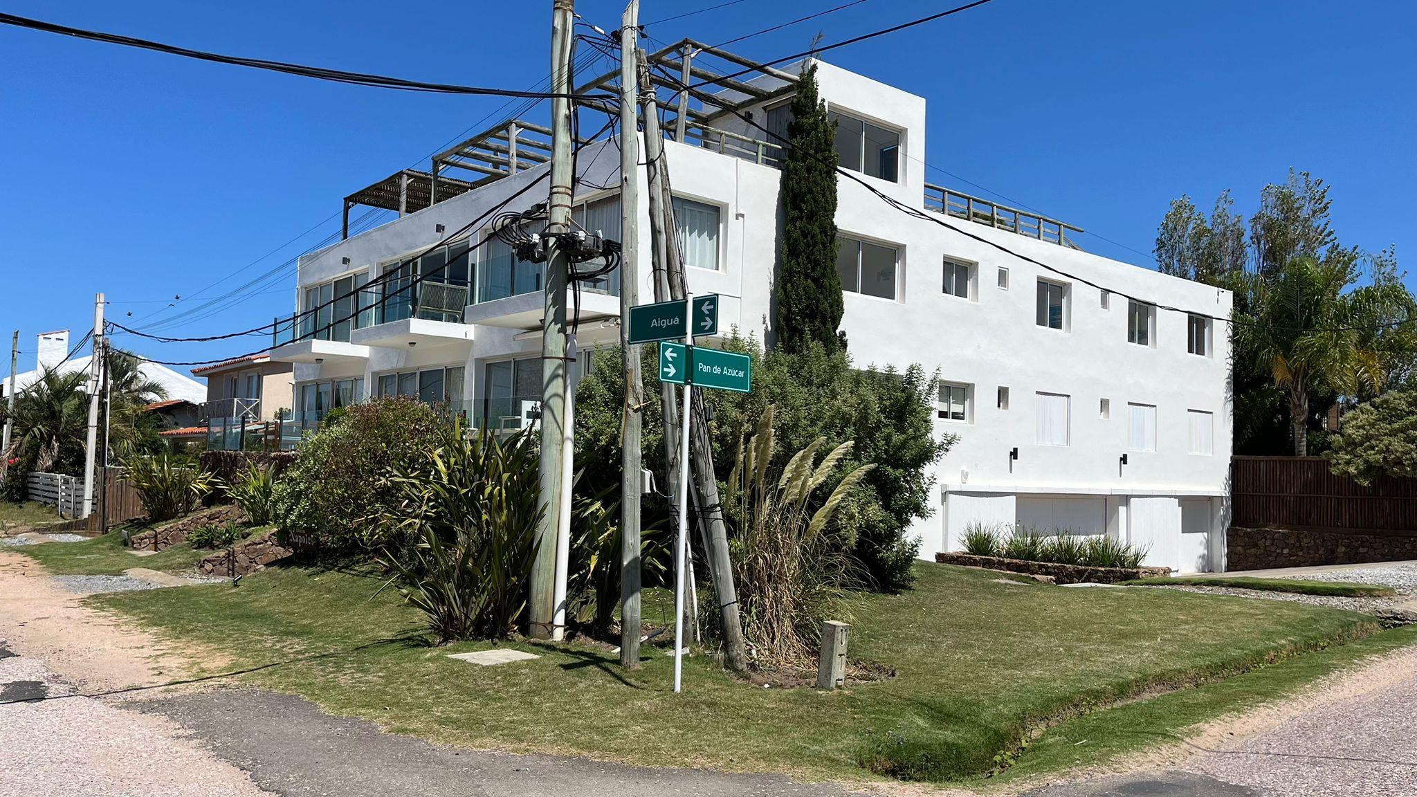 Departamento en venta en Manantiales con vistas al mar