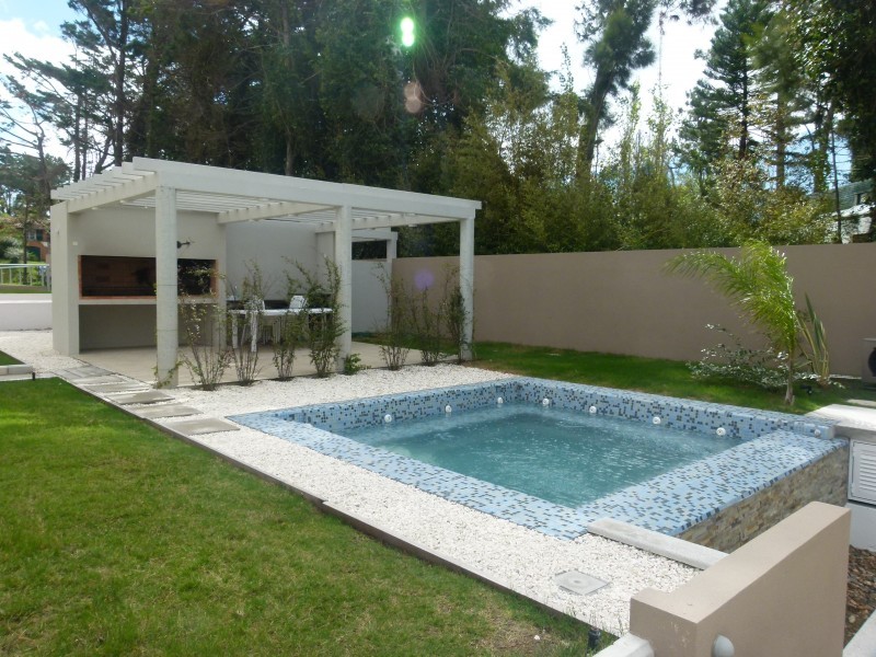 Depto moderno de 2 dorm en alquiler en zona Roosevelt