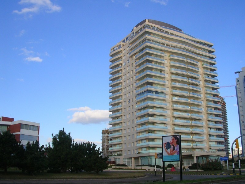 Coral Tower, Apartamento primera línea en edificio de categoría! 