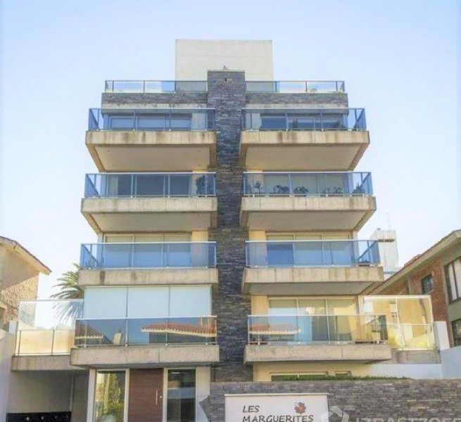 Departamento en venta y alquiler de 3 dormitorios 