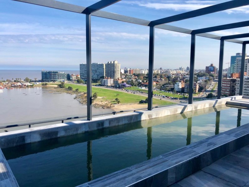 Departamento en venta primera línea Buceo