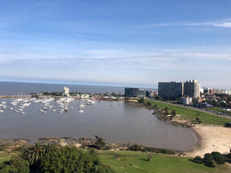 Departamento en venta primera línea Buceo