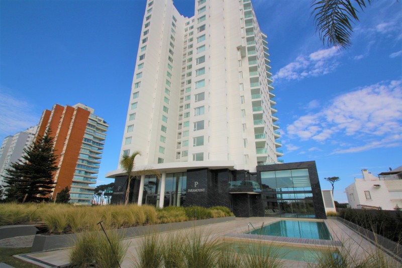 Espectcular dpto en Edificio Paramount 